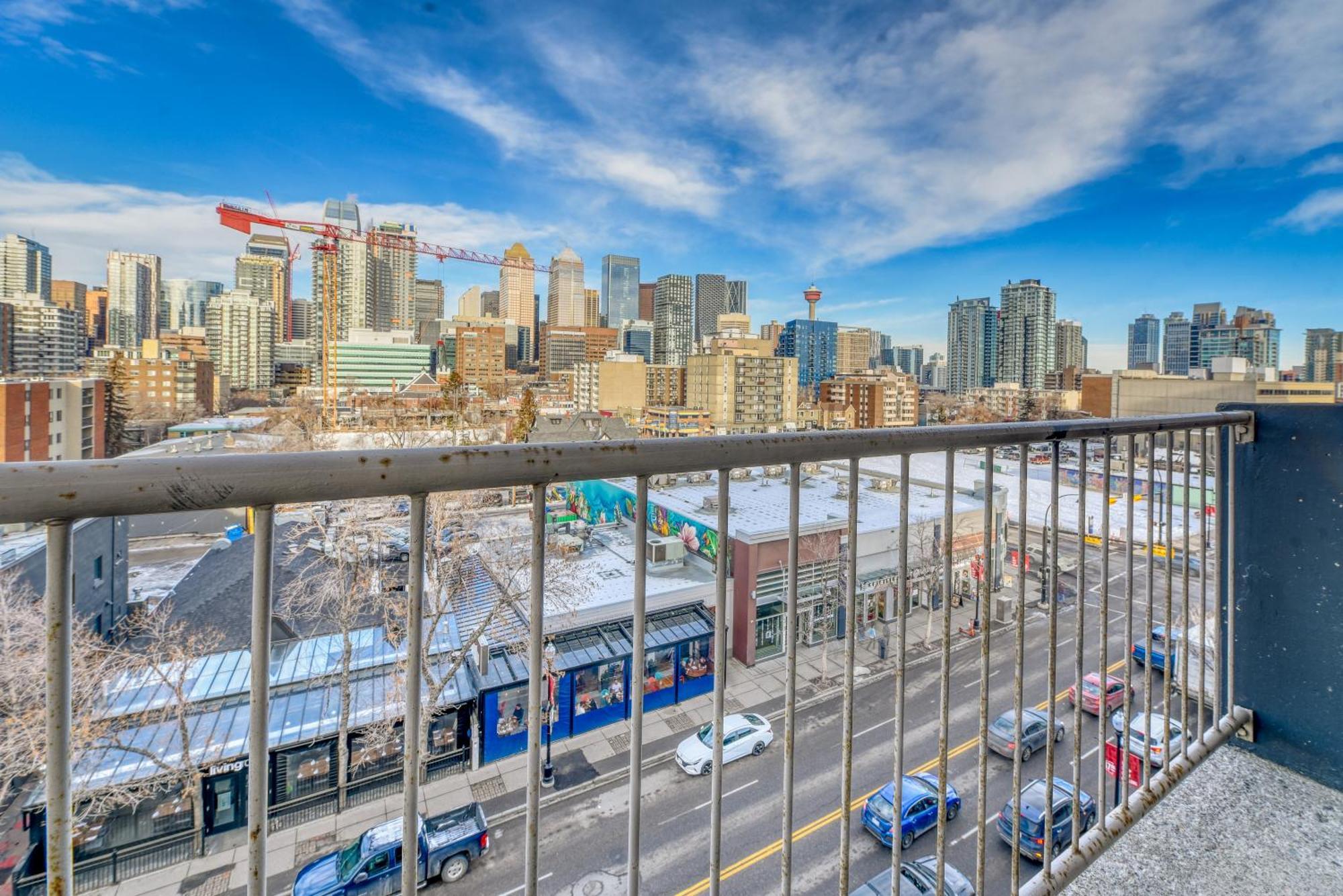 A Spacious Downtown 1-Bed Suite Calgary Ngoại thất bức ảnh